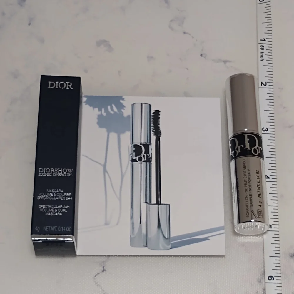 Dior Diorshow Iconic Overcurl Mascara Mini Travel Size in 090 Black